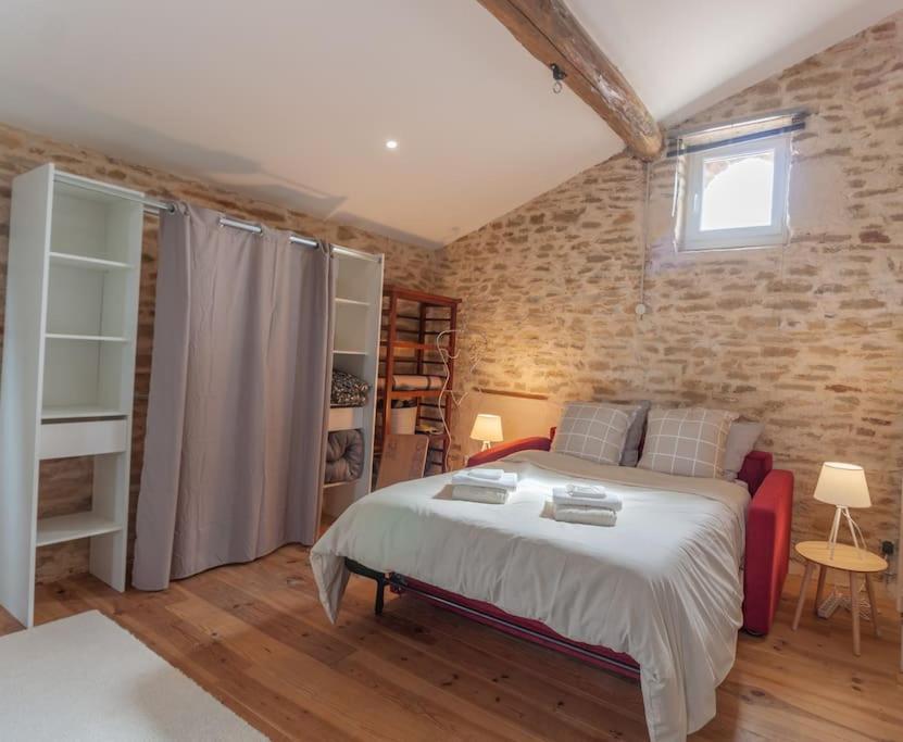 La Grange De Johanni Davaye Exteriér fotografie