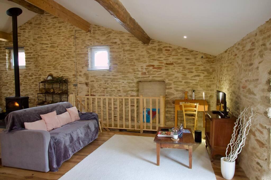 La Grange De Johanni Davaye Exteriér fotografie